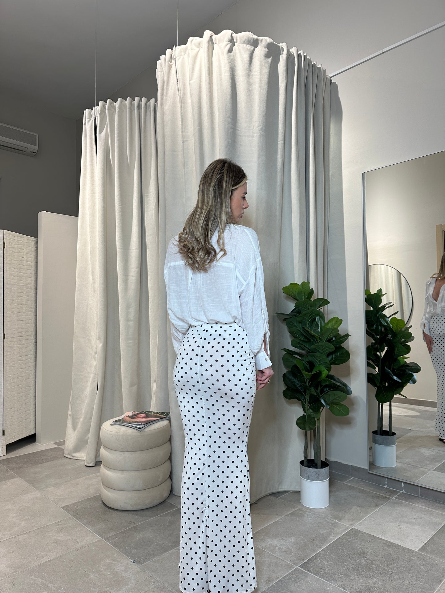 maxi skirt pois white