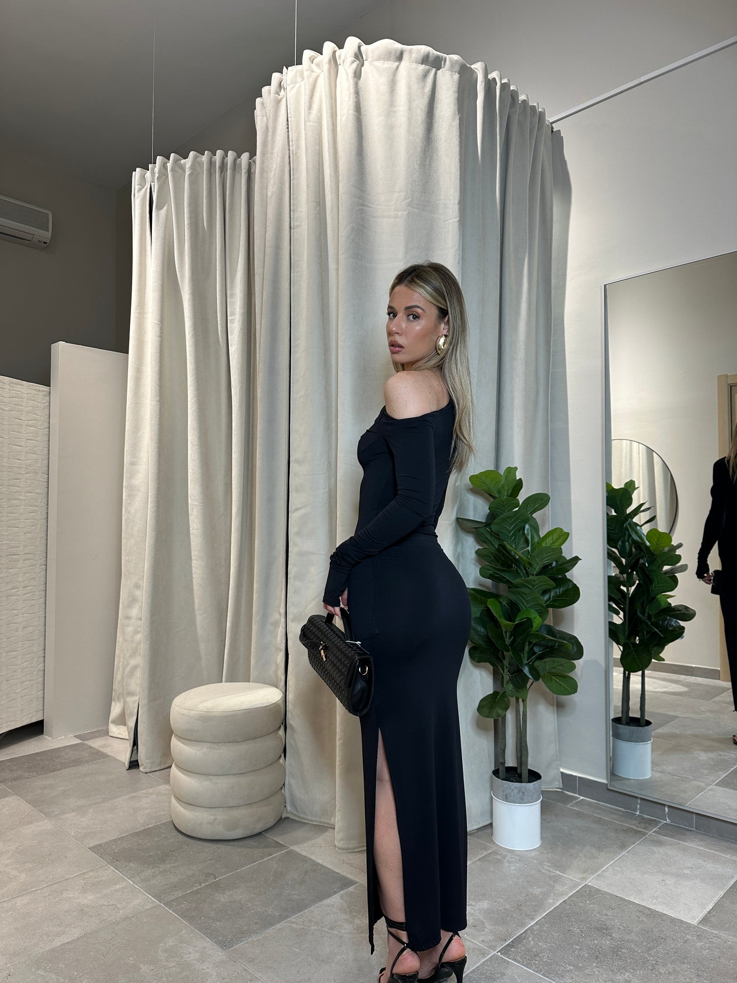 dress kim