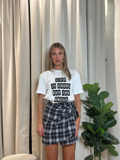 T-shirt Lumina “Life is short”