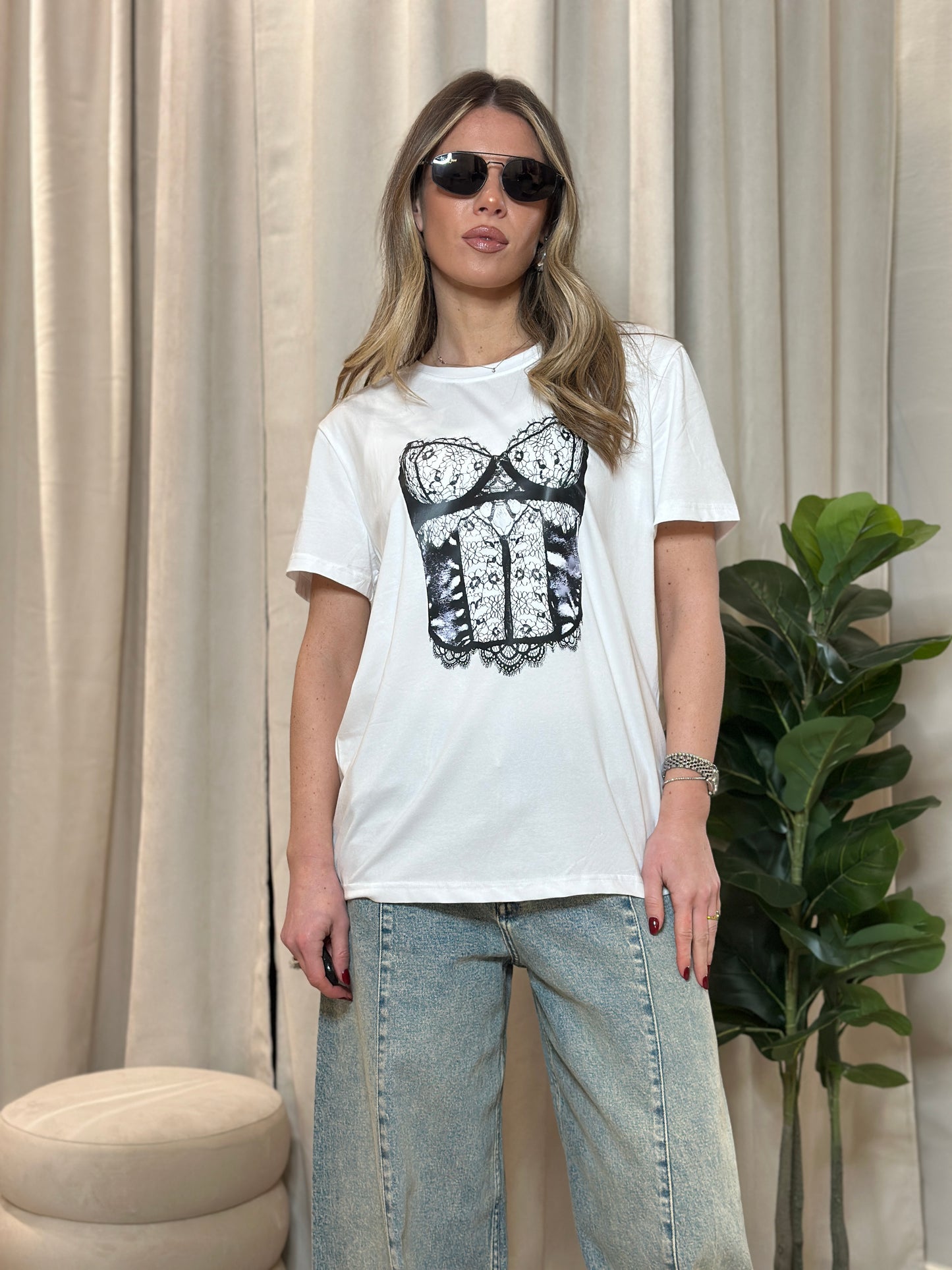 t-shirt stampa corsetto