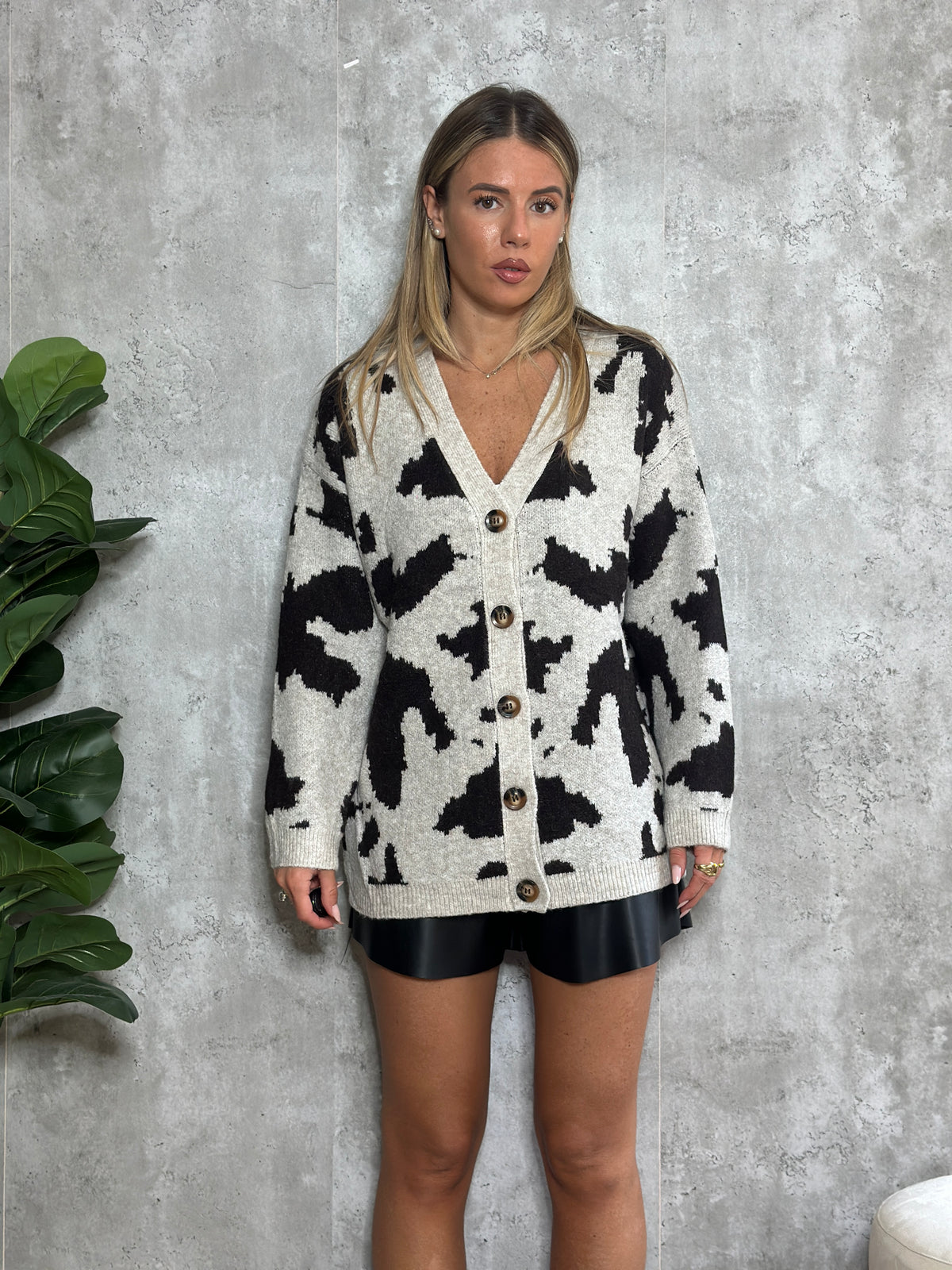 cardigan mucca
