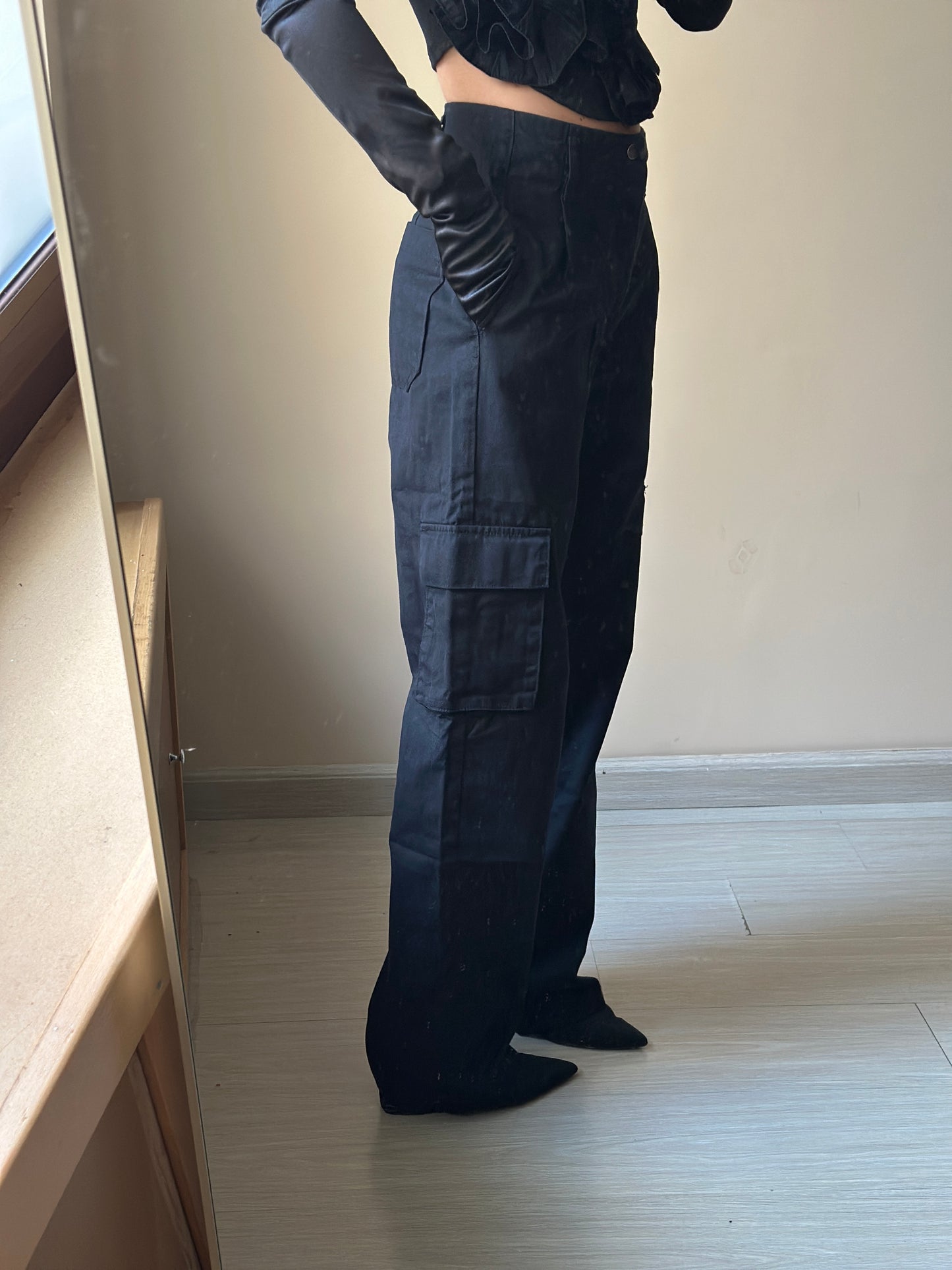 cargo black