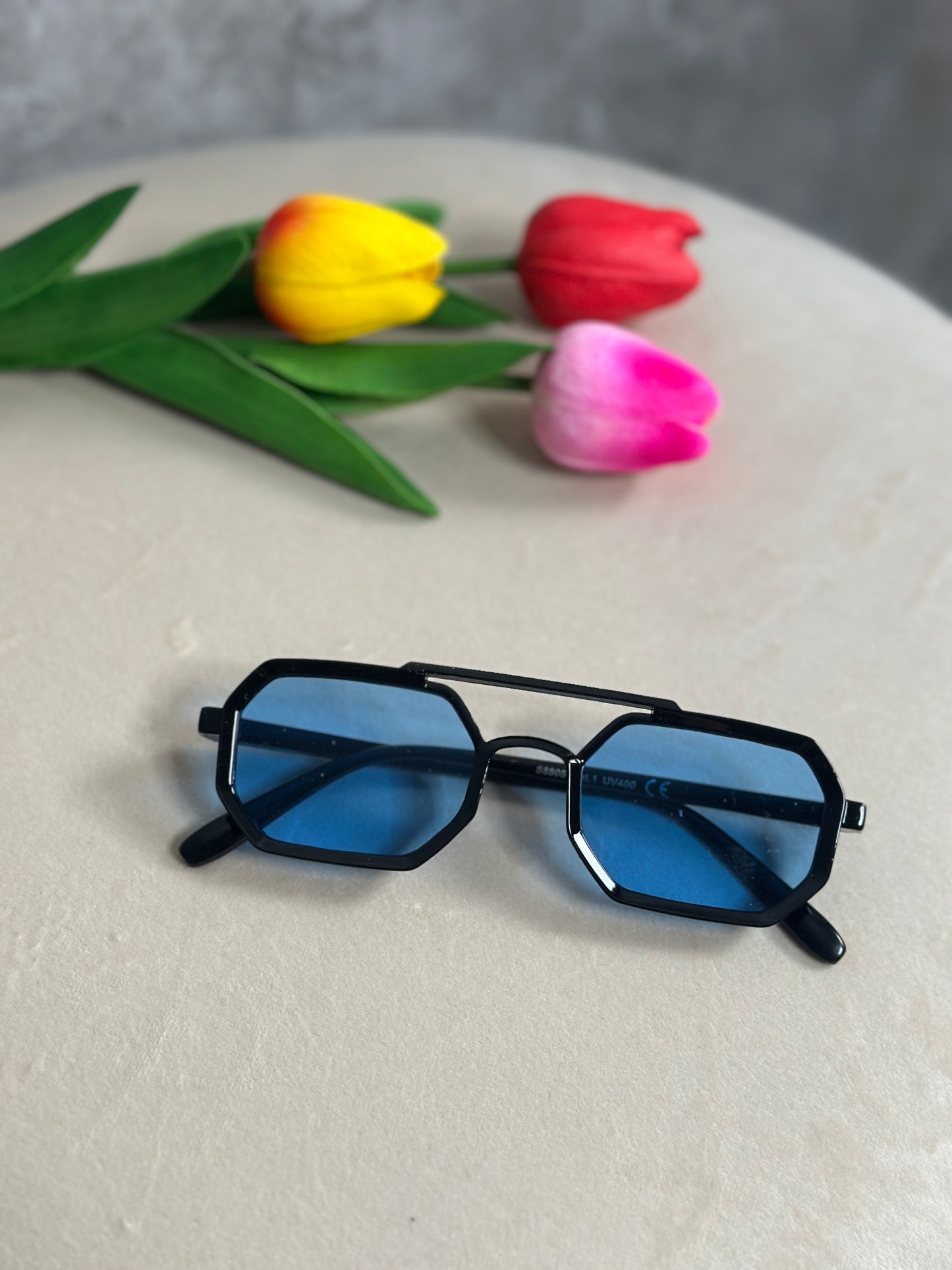 occhiali da sole lente azzurra