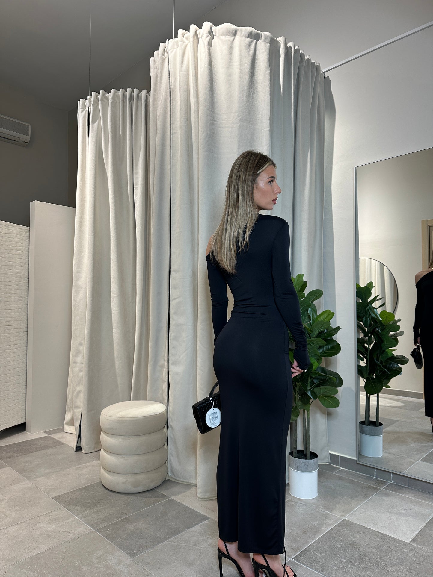 dress kim